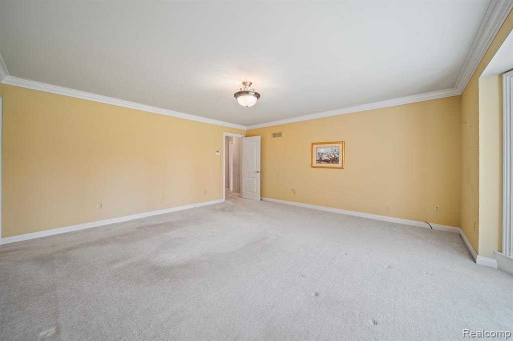 9856 Rattalee Lake Road, Clarkston, MI 48348 — Photo 27