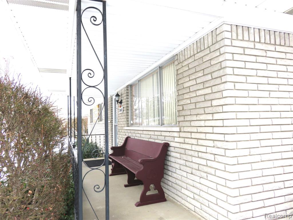 53432 Bruce Hill Drive, Shelby Twp, MI 48316 — Photo 3