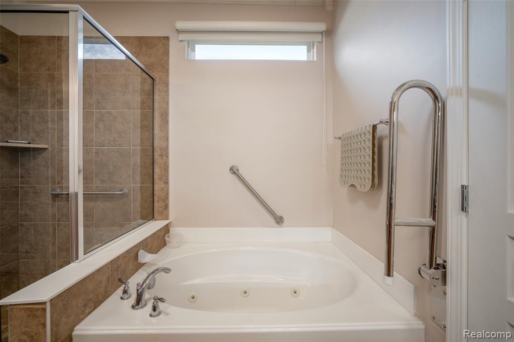 292 Bryce Court, Howell, MI 48843 — Photo 28