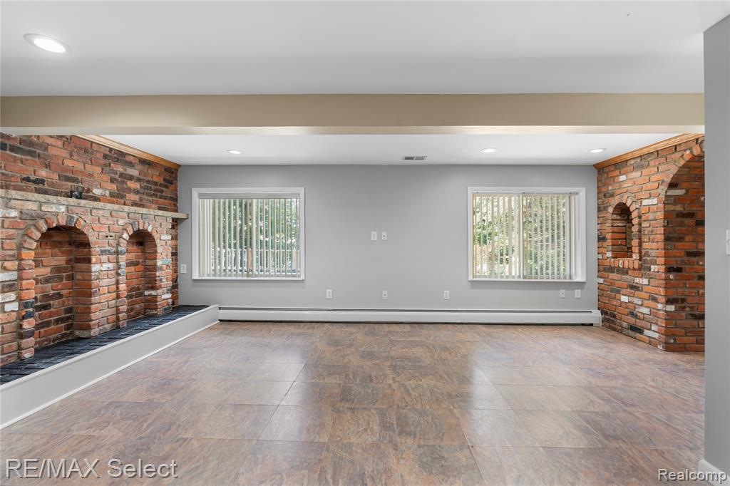 16172 Crest Drive, Linden, MI 48451 — Photo 28