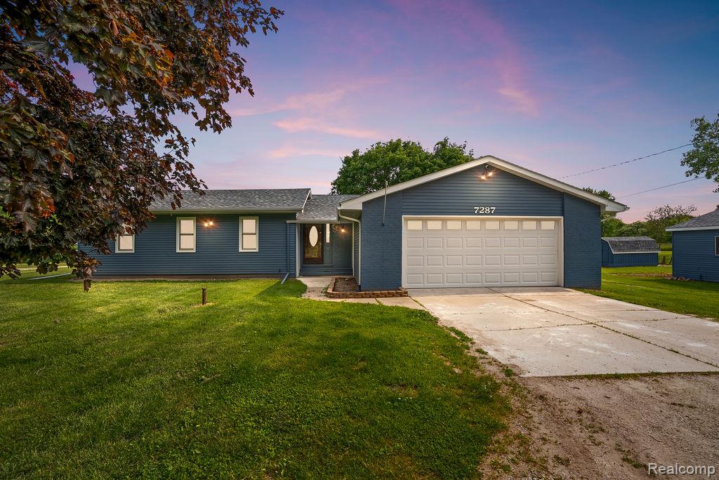 7287 Ray Road, Swartz Creek, MI 48473 — front exterior