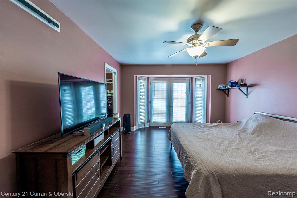 40306 LA GRANGE Drive, Sterling Heights, MI 48313 — Photo 10