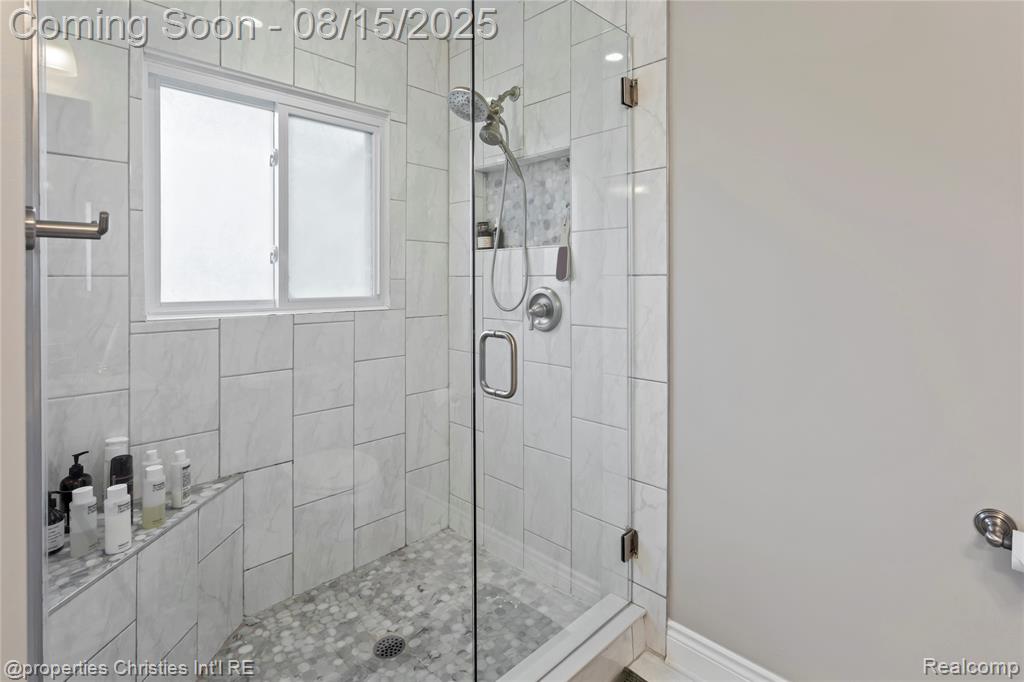 5570 Tadworth Place, West Bloomfield, MI — Photo 29