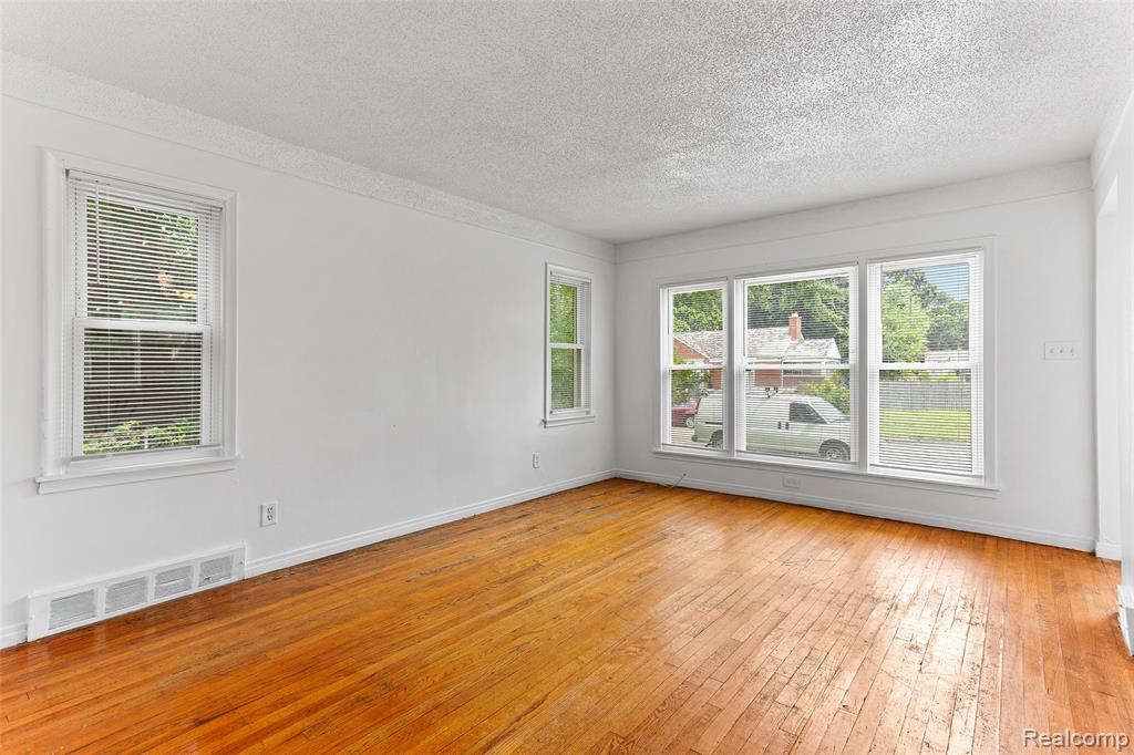 4501 Woodhall Street, Detroit, MI 48224 — Photo 4
