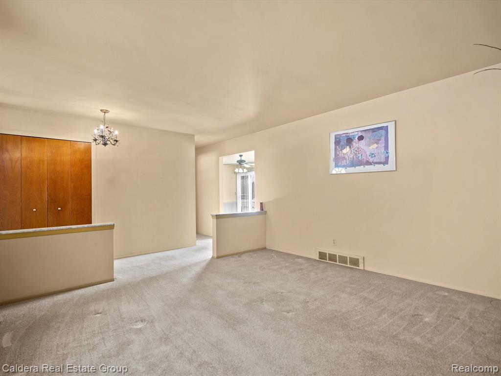 87 CARTER Drive, Troy, MI 48098 — Photo 6