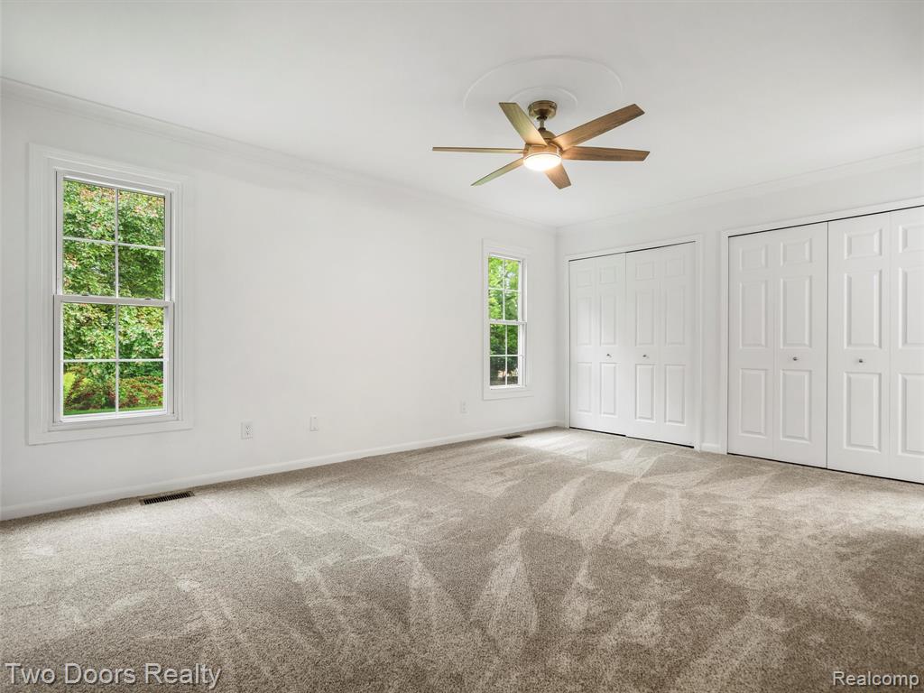 53020 Wolf Drive, Shelby Twp, MI 48316 — Photo 32
