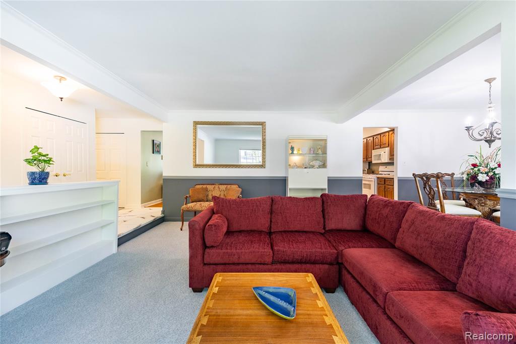 8366 Glengarry Road, Grosse Ile, MI 48138 — Photo 10