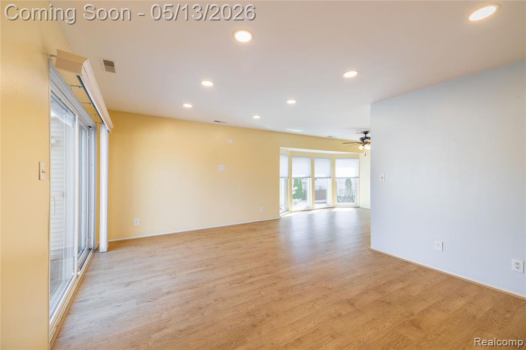 8127 Colony Drive, 23, Grosse Ile, MI 48138 — Photo 7