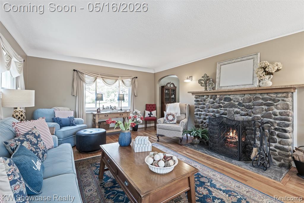 4693 Forest Avenue, Waterford, MI 48328 — Photo 17