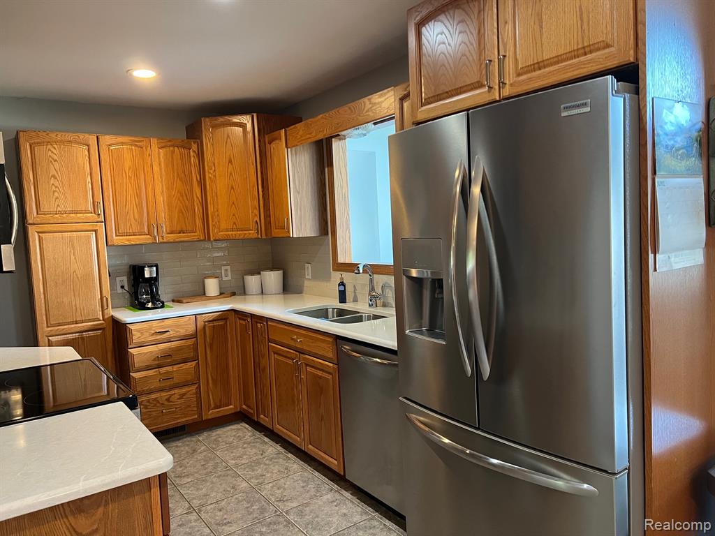 7369 Sheridan Road, Flushing, MI 48433 — Photo 5