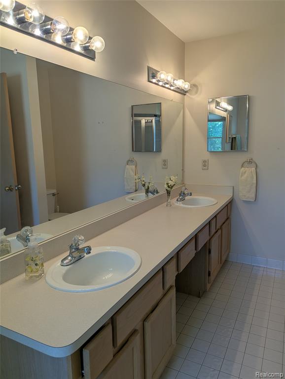 9327 Eastwind Drive, Livonia, MI 48150 — Photo 26