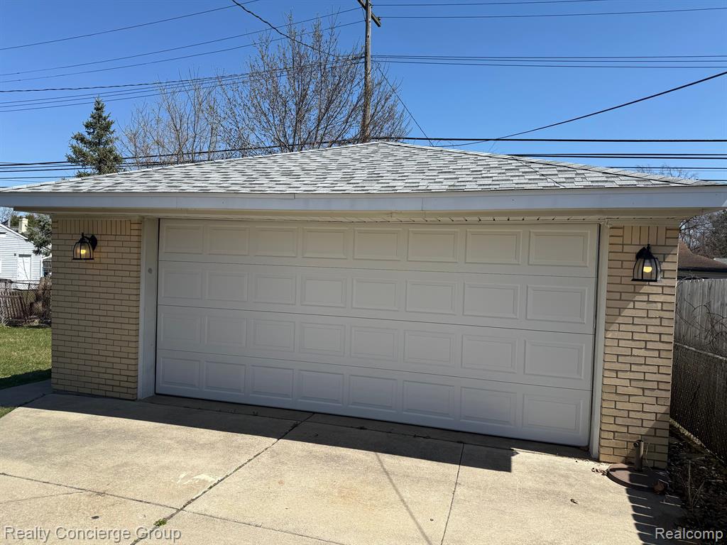 400 N LEONA Avenue, Garden City, MI — Photo 42