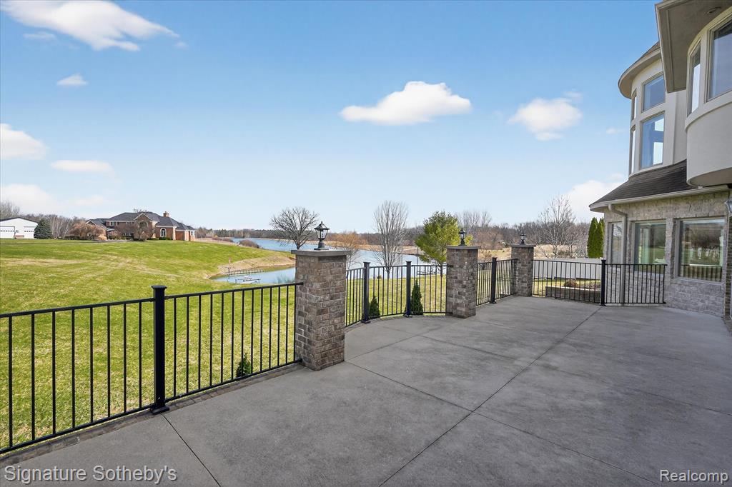 7455 Groveland Road, Holly, MI 48442 — Photo 45