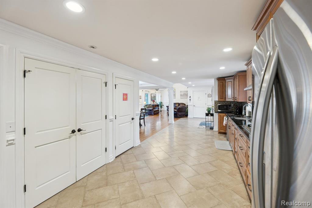 56565 10 MILE Road, South Lyon, MI 48178 — Photo 18