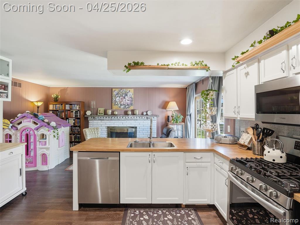 44242 N Umberland Circle, Canton, MI 48187 — Photo 17