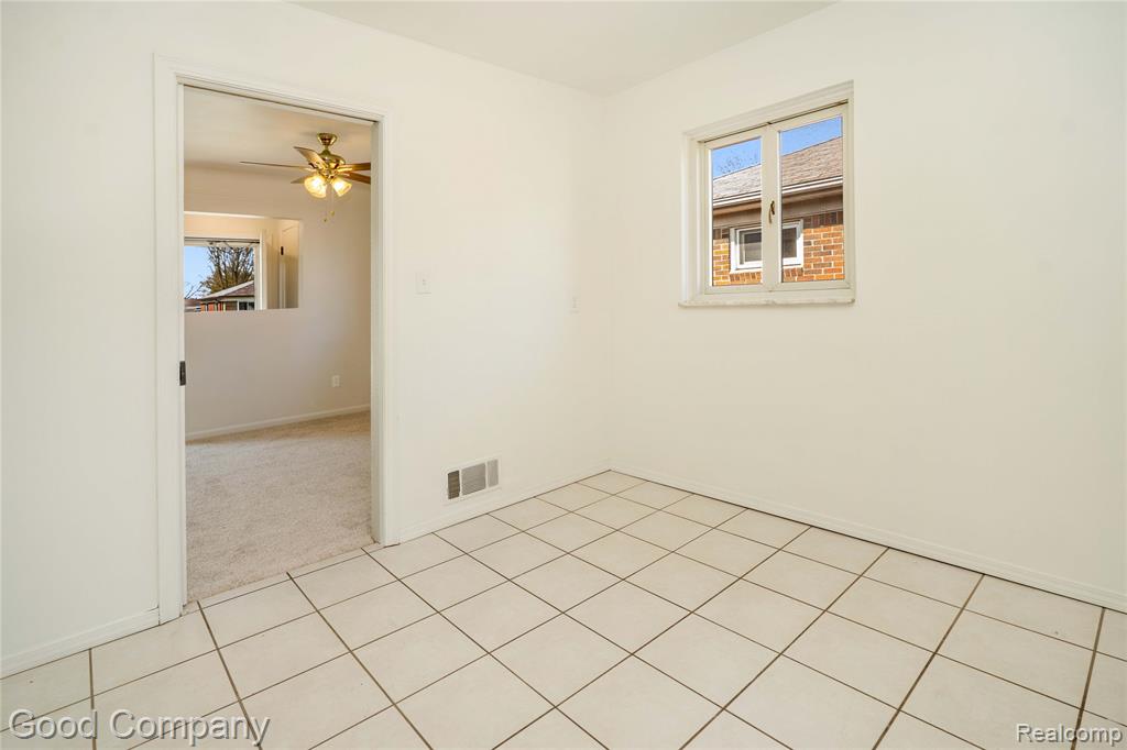 19915 Shady Lane Avenue, Saint Clair Shores, MI 48080 — Photo 4