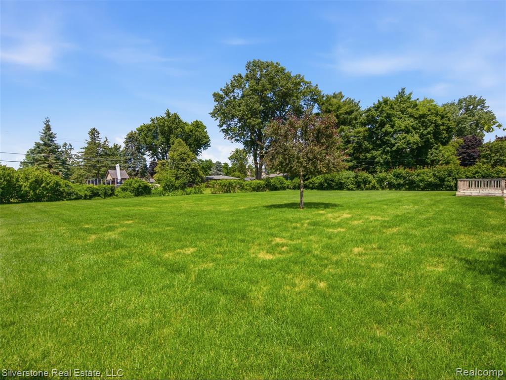 50628 Linda Lane, Utica, MI 48317 — Photo 7