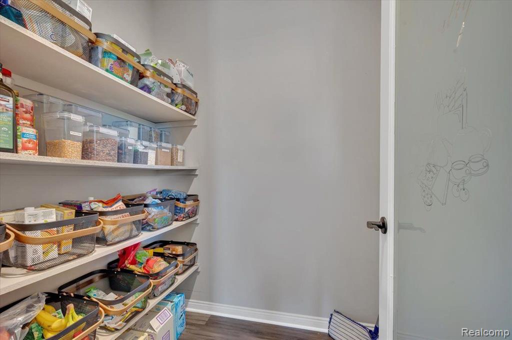 49905 MAJESTIC Drive N, Macomb, MI 48044 — Photo 7