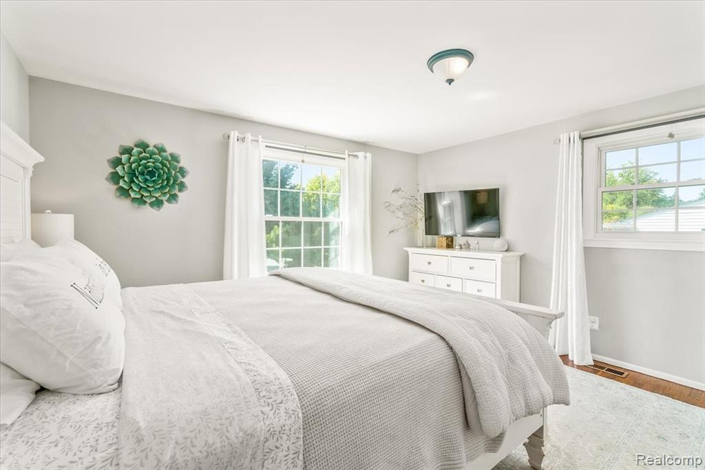 367 Pleasant Ridge Court, Saline, MI 48176 — Photo 44