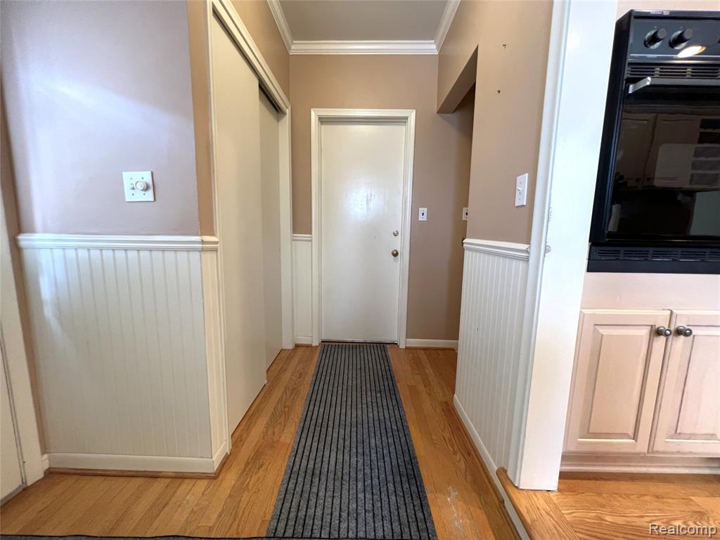 505 Anita Avenue, Grosse Pointe, MI 48236 — Photo 26