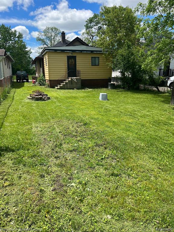 81 S Tasmania St. Street E, Pontiac, MI 48342 — Photo 4
