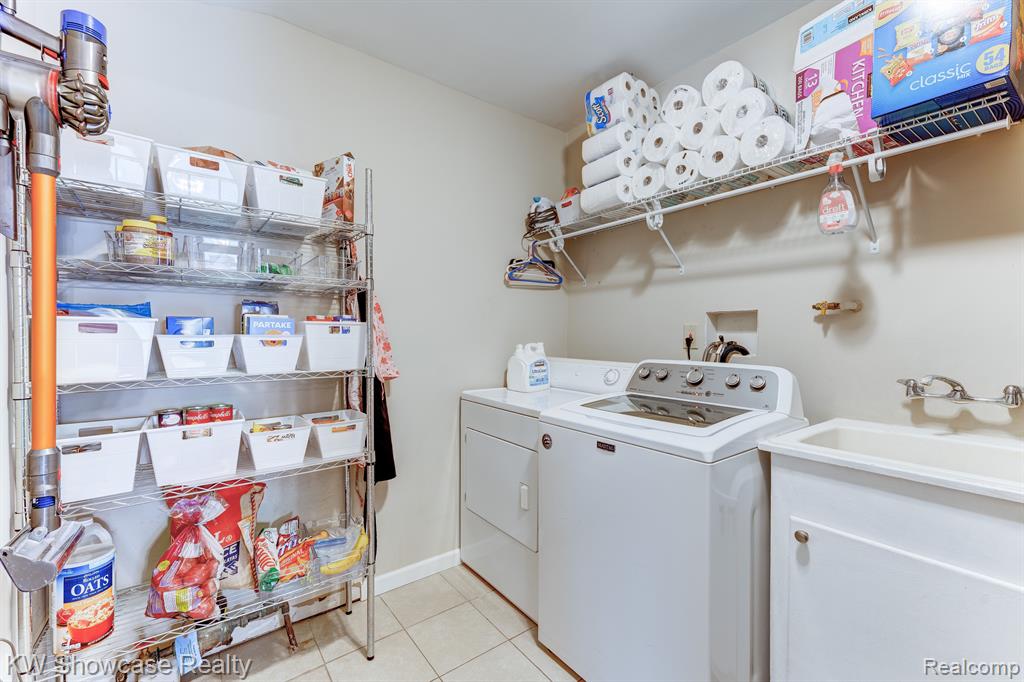 4575 OAKVISTA Avenue, Clarkston, MI — Photo 24
