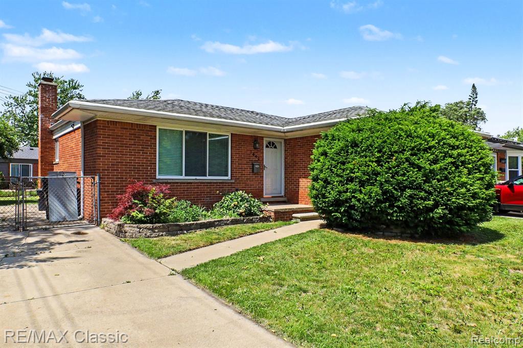 1842 Chaucer Avenue, Madison Heights, MI 48071 — Photo 21