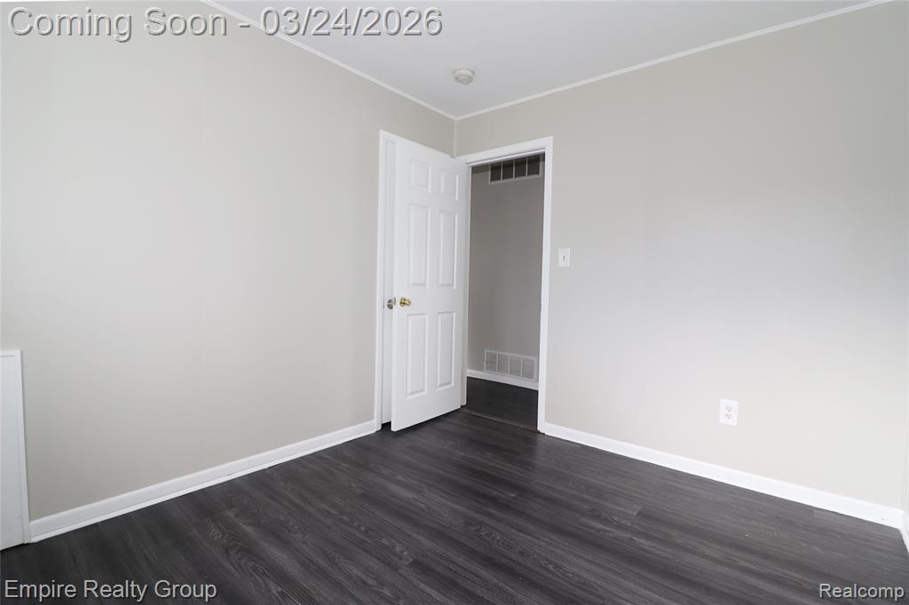 6444 Sunset Street, Garden City, MI — Photo 23