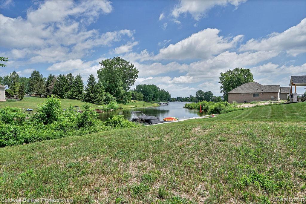 1932 Sandy Shores Drive, Oxford, MI 48371 — Photo 16