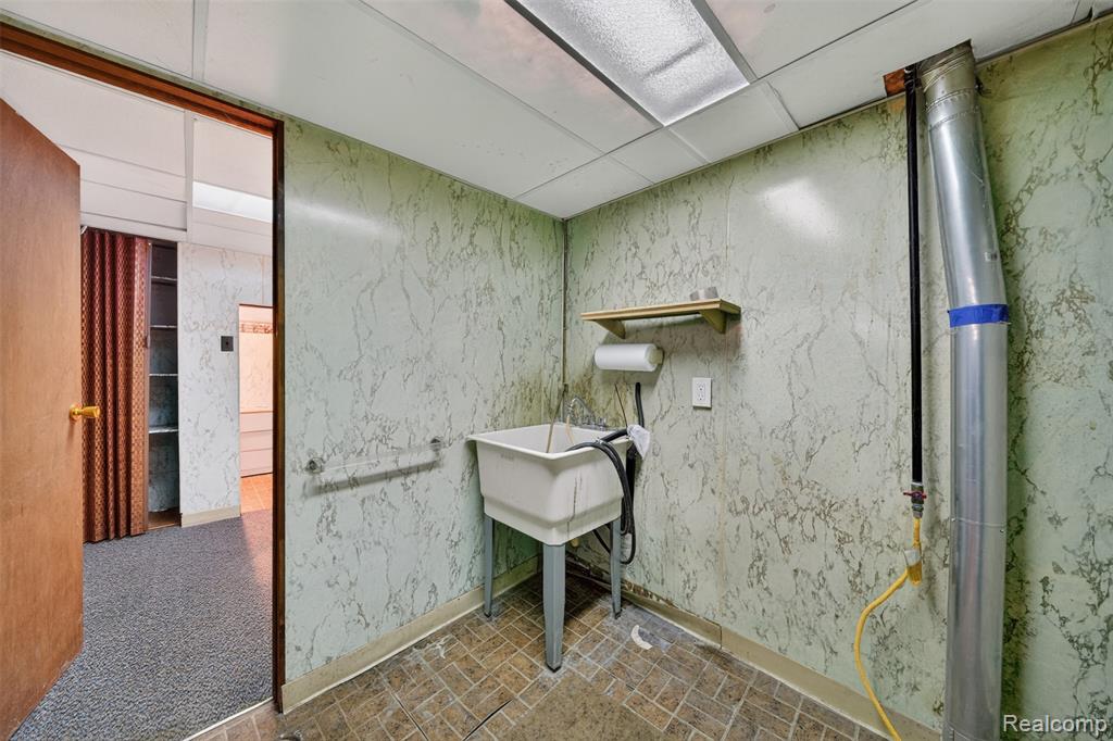 619 Highland Avenue, Lincoln Park, MI 48146 — Photo 37