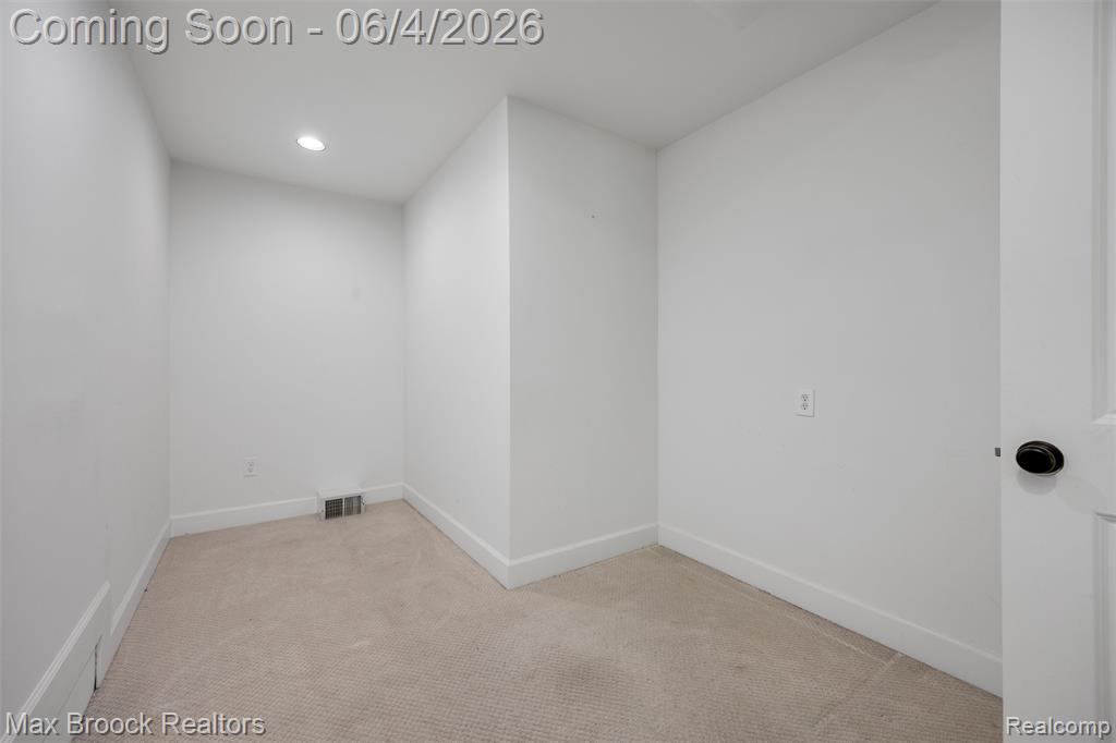 3797 S Darlington Road, Bloomfield Hills, MI 48301 — Photo 36