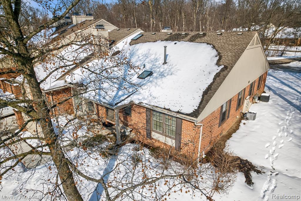 7127 Danbrooke Court, West Bloomfield, MI — Photo 56