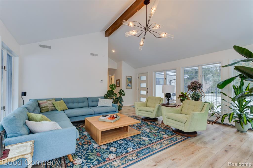 805 N Pemberton Road, Bloomfield Hills, MI 48302 — Photo 41