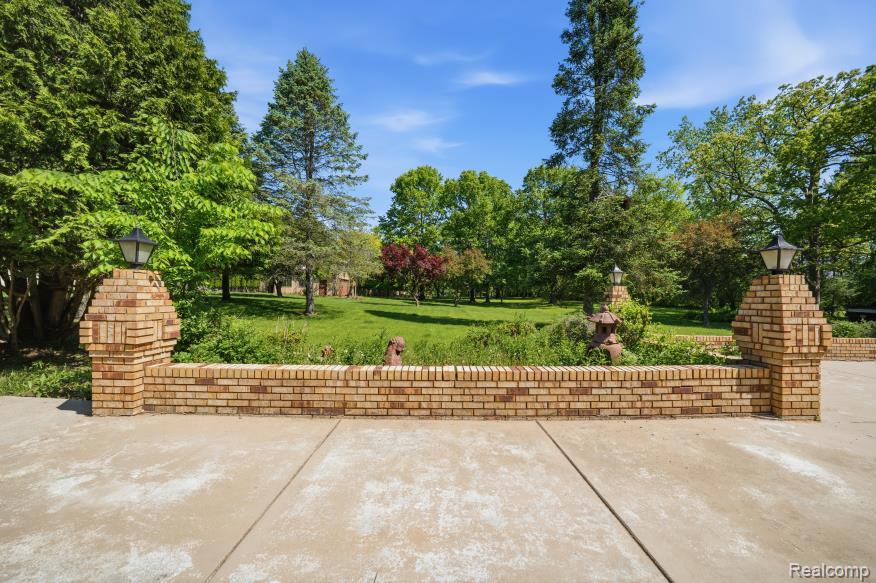 7020 Rattalee Lake NW, Clarkston, MI 48348 — Photo 39