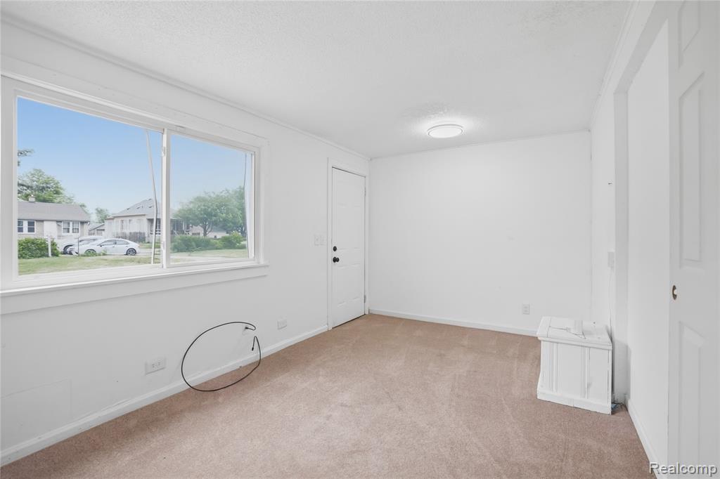 7268 Chalmers Avenue, Warren, MI 48091 — Photo 7