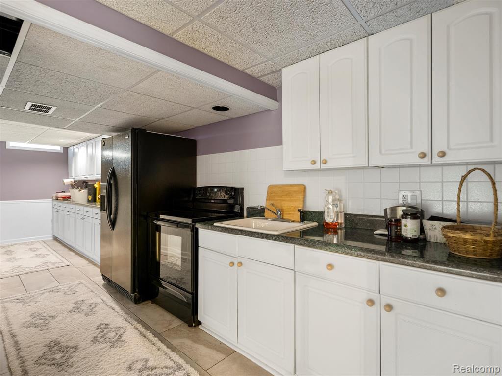43043 W Kirkwood Drive, Clinton Twp, MI 48038 — Photo 17