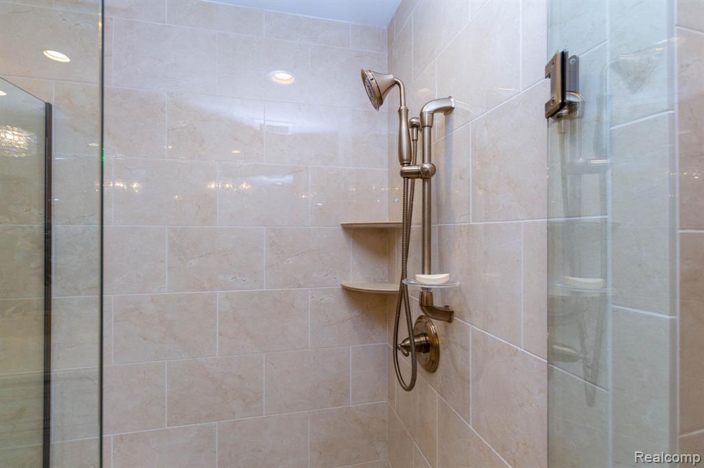 304 Heritage Way, Algonac, MI 48001 — Photo 28