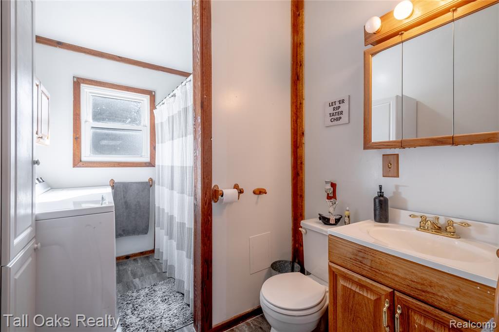 6123 Lapeer Road, Burton, MI 48509 — Photo 14