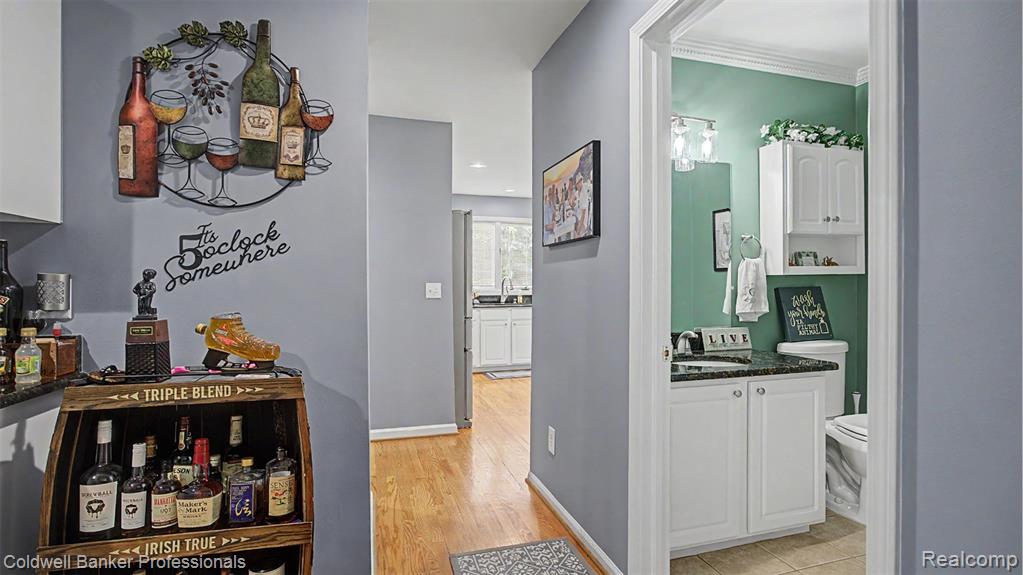 43662 Vintners Place Drive, Sterling Heights, MI 48314 — Photo 16