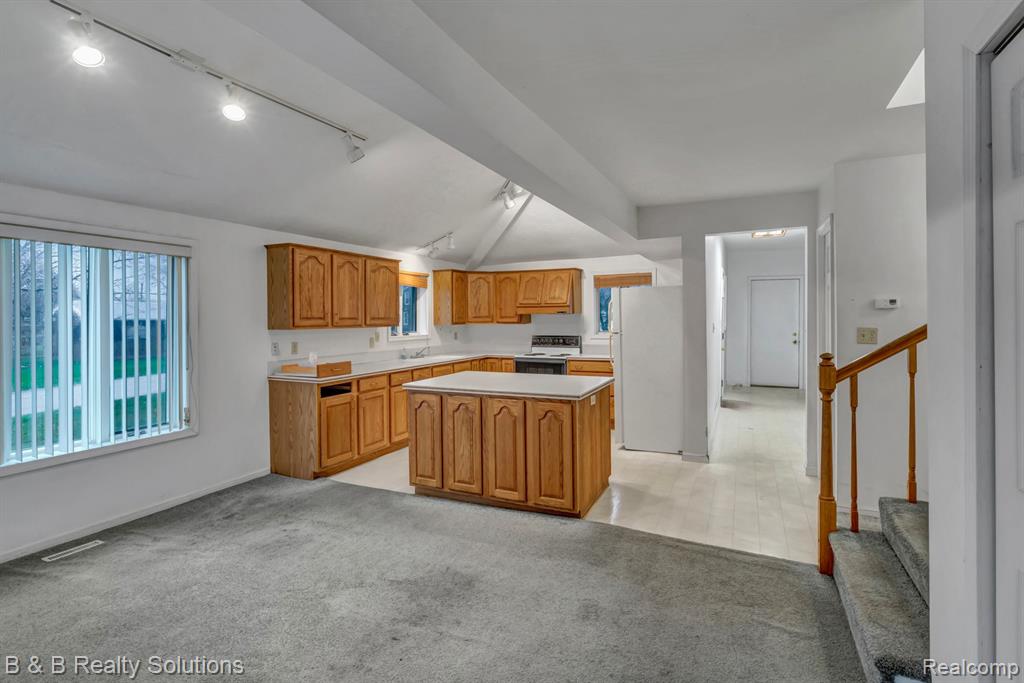 7493 S SAGINAW Street, New Lothrop, MI 48460 — Photo 16