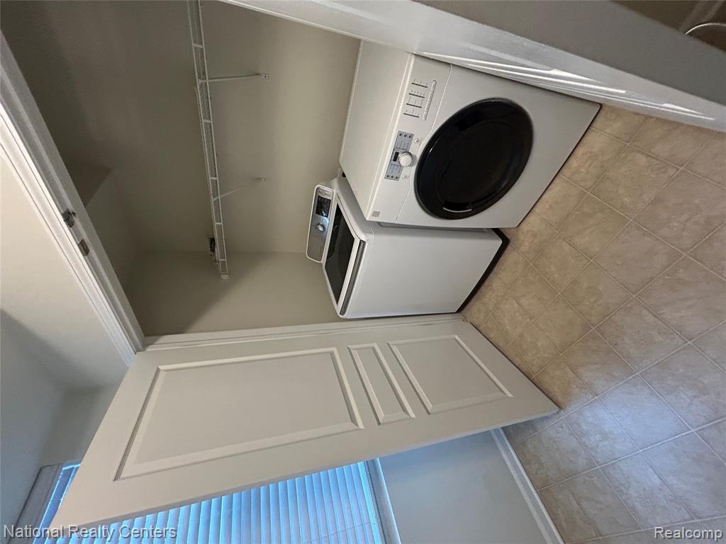 44681 Ellery Lane, Novi, MI — Photo 15