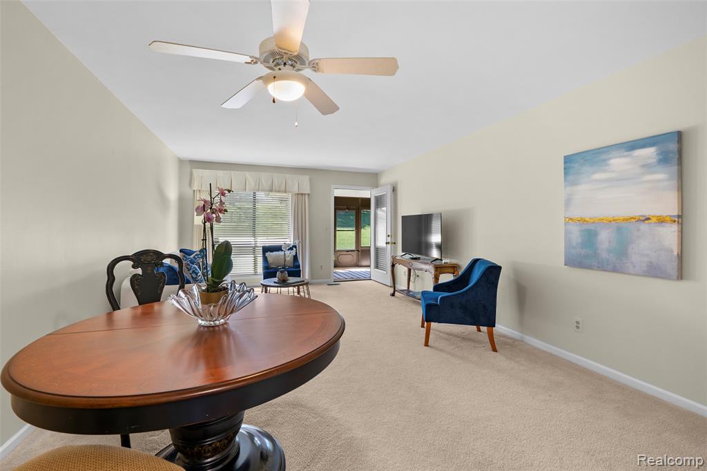 985 Wexford Way, 34, Rochester Hills, MI 48307 — Photo 11