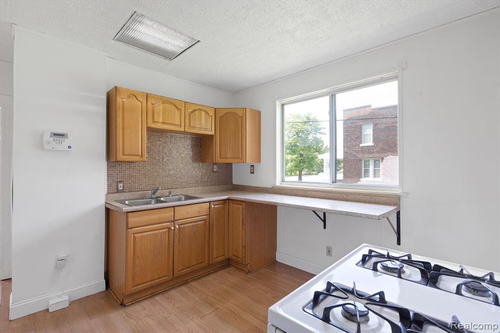712 W GRAND Boulevard, Detroit, MI 48216 — Photo 7