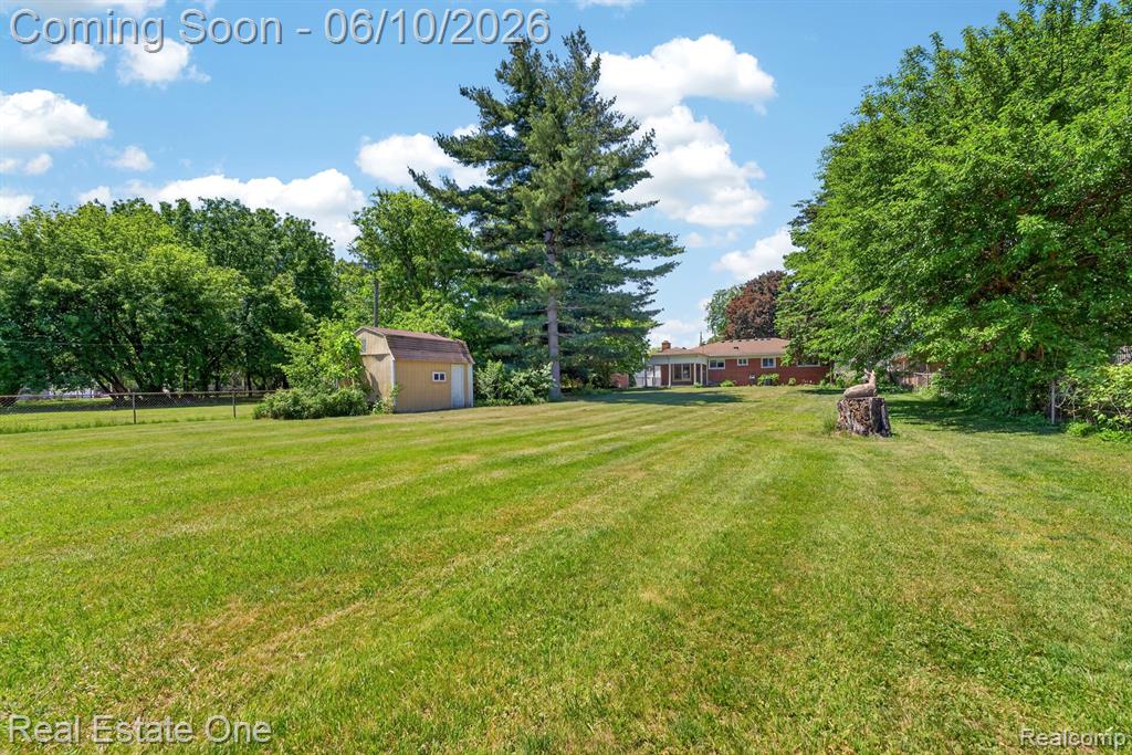 9421 Pine Street, Taylor, MI 48180 — Photo 28