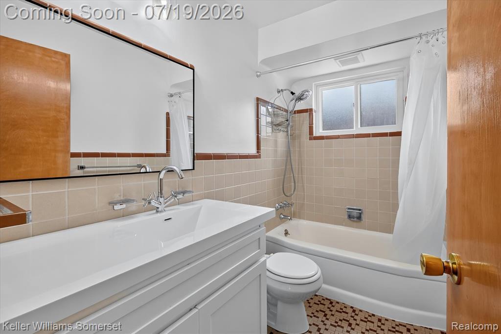 28326 Brush Street, Madison Heights, MI 48071 — Photo 16