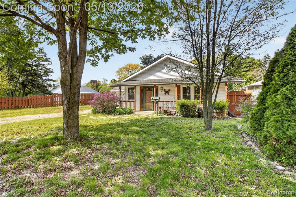 50 CLARENCE Street, Belleville, MI 48111 — Photo 4