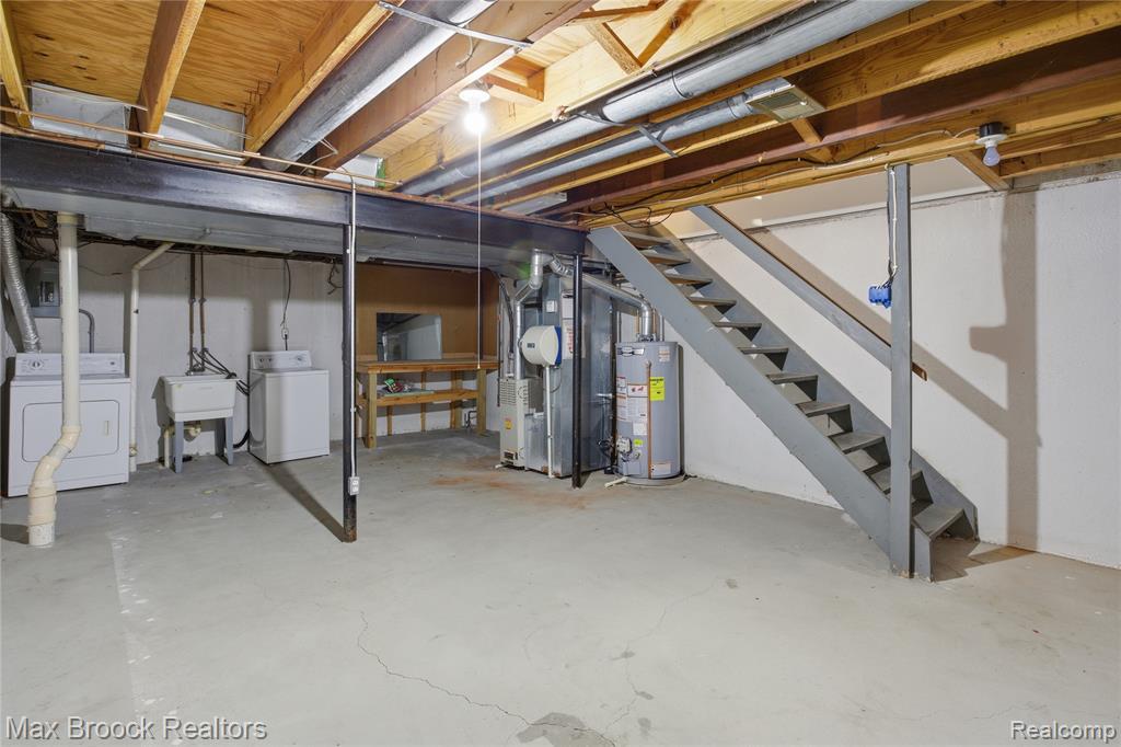 2846 Bombridge Court, Ann Arbor, MI 48104 — Photo 27