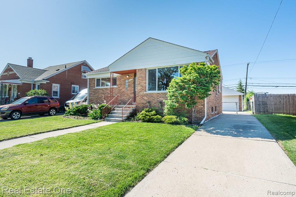 8272 Racine Road, Warren, MI 48093 — Photo 36