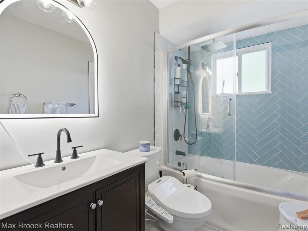 47375 Harry Street, Utica, MI 48317 — Photo 21