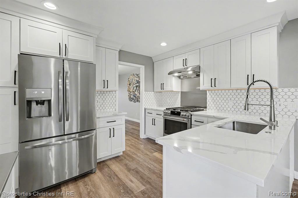 5143 Woodlands Drive, Bloomfield Hills, MI 48302 — Photo 3